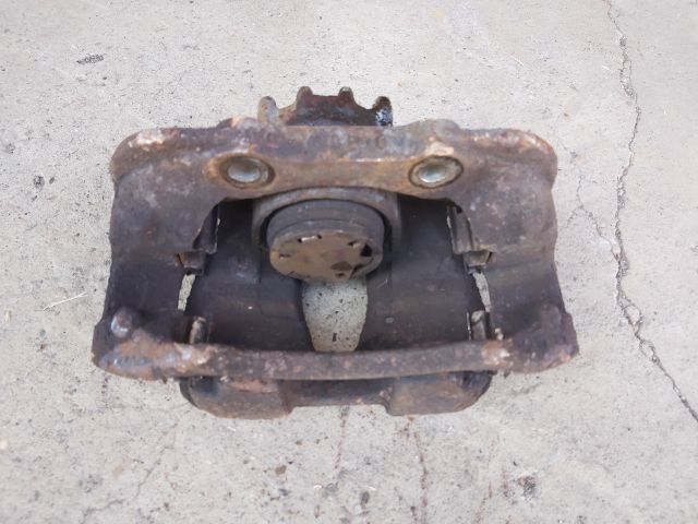 bontott PEUGEOT 308 Jobb első Féknyereg Munkahengerrel