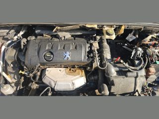 bontott PEUGEOT 308 Komplett Motor (Segédberendezésekkel)