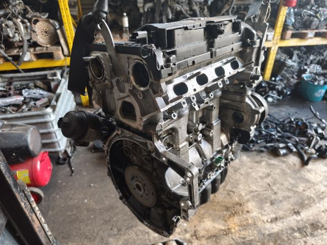 bontott PEUGEOT 308 Motor (Fűzött blokk hengerfejjel)