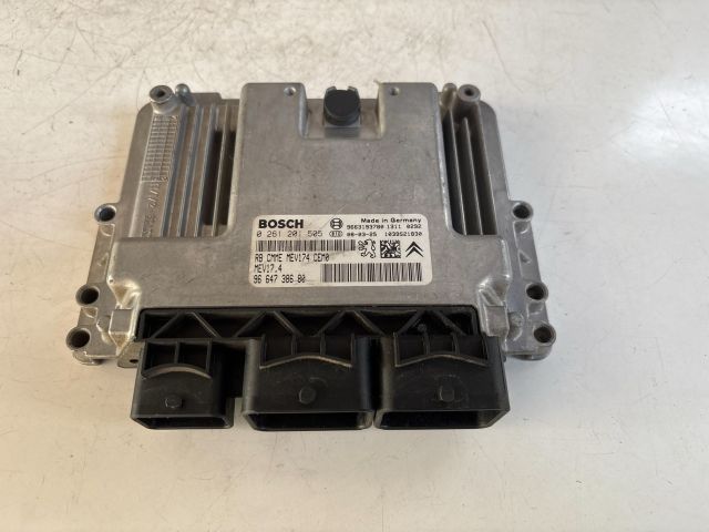 bontott PEUGEOT 308 Motorvezérlő