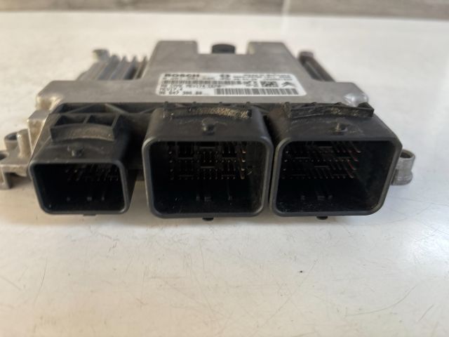 bontott PEUGEOT 308 Motorvezérlő