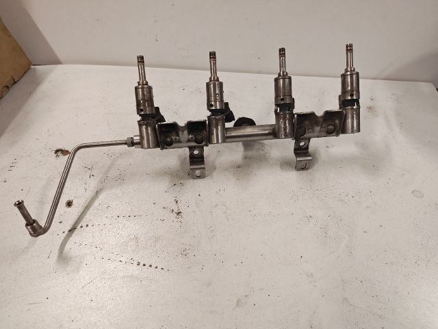 bontott PEUGEOT 308 Nagynyomású Üzemanyag Gyűjtőcső