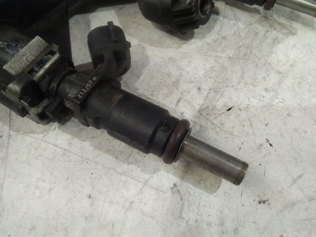 bontott PEUGEOT 308 Porlasztó (1 db)