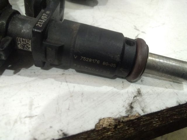 bontott PEUGEOT 308 Porlasztó (1 db)