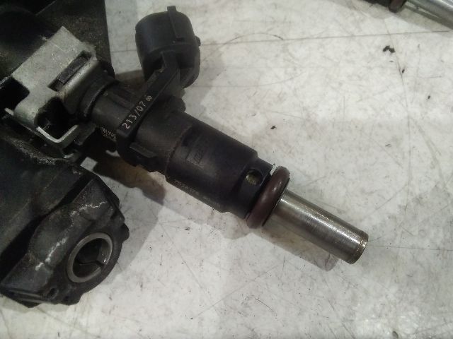 bontott PEUGEOT 308 Porlasztó (1 db)