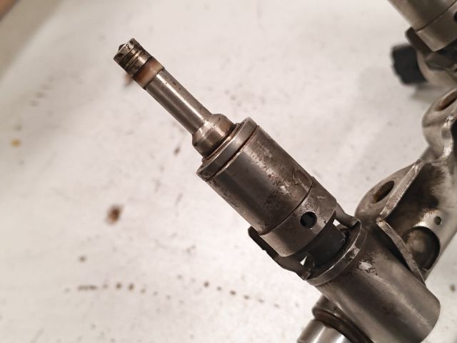 bontott PEUGEOT 308 Porlasztó (1 db)