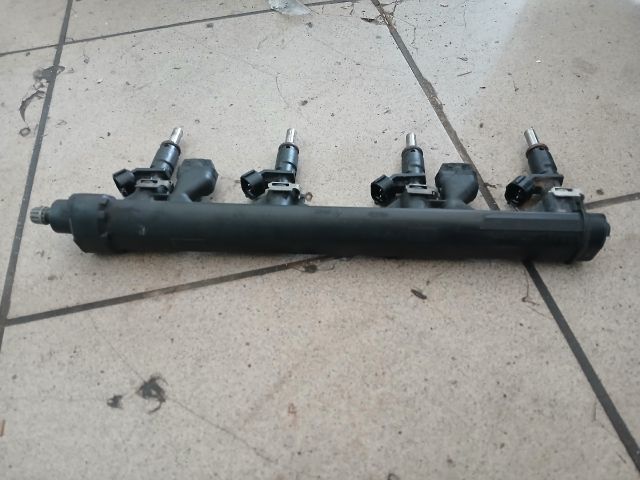 bontott PEUGEOT 308 Porlasztó Sor / Híd