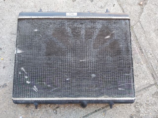 bontott PEUGEOT 308 Vízhűtő Radiátor (Klímás)