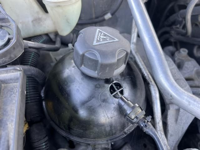 bontott PEUGEOT 308 Kiegyenlítő Tartály