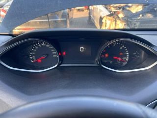 bontott PEUGEOT 308 Kilométeróra