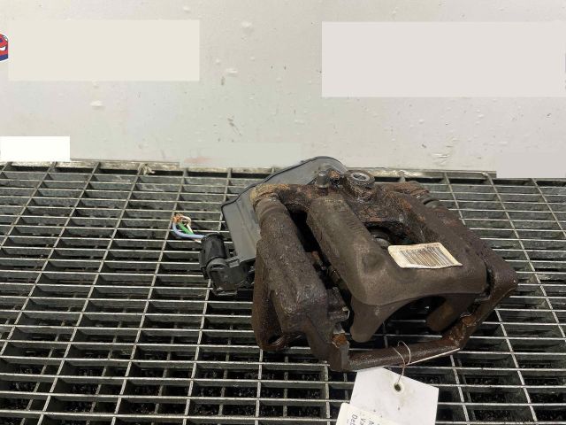 bontott PEUGEOT 308 Bal hátsó Féknyereg Munkahengerrel