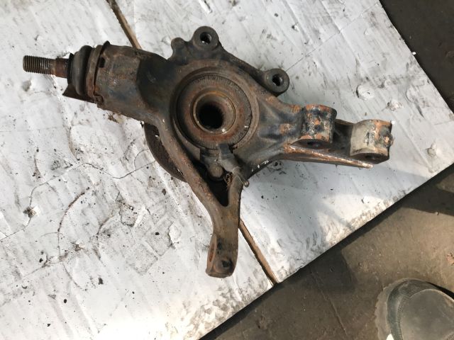 bontott PEUGEOT 308 Bal első Csonkállvány Kerékaggyal