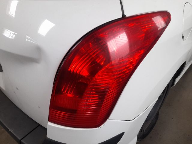 bontott PEUGEOT 308 Bal első Csonkállvány Kerékaggyal