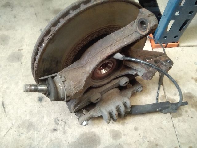 bontott PEUGEOT 308 Bal első Csonkállvány Kerékaggyal