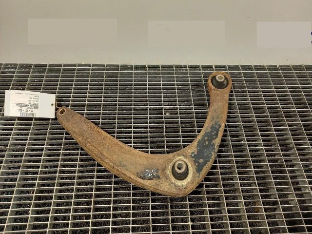 bontott PEUGEOT 308 Bal első Lengőkar