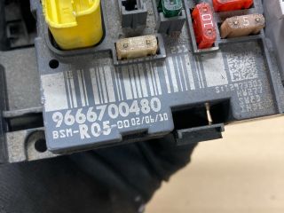 bontott PEUGEOT 308 Biztosítéktábla Motortér