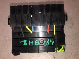 bontott PEUGEOT 308 Biztosítéktábla Motortér