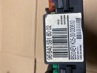 bontott PEUGEOT 308 Biztosítéktábla Motortér