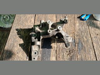 bontott PEUGEOT 308 Generátor Tartó Bak