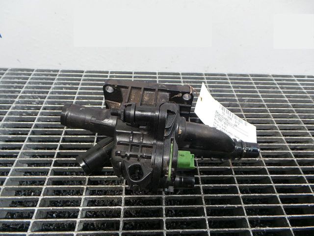 bontott PEUGEOT 308 Hengerfej Vízkivezető