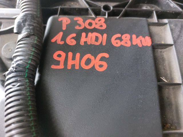 bontott PEUGEOT 308 Komplett Motor (Segédberendezésekkel)