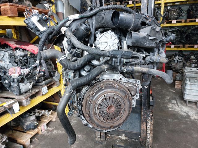 bontott PEUGEOT 308 Komplett Motor (Segédberendezésekkel)