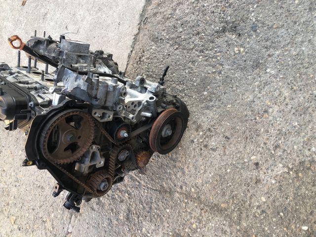 bontott PEUGEOT 308 Motor (Fűzött blokk hengerfejjel)