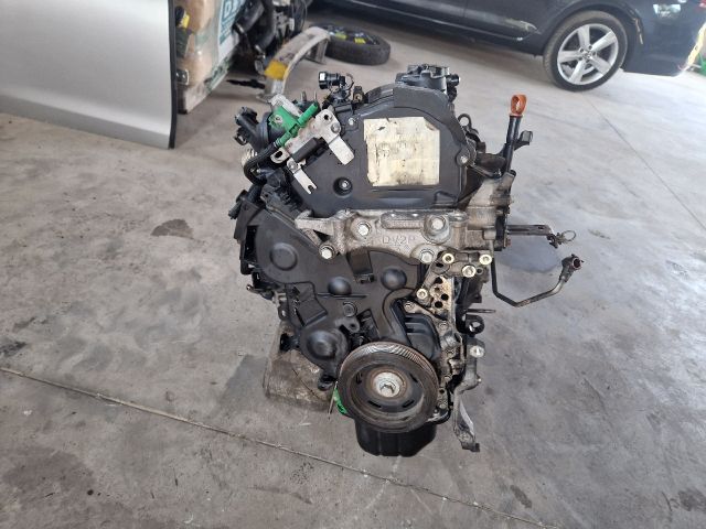 bontott PEUGEOT 308 Motor (Fűzött blokk hengerfejjel)