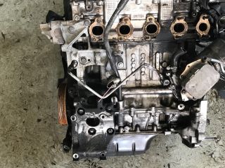 bontott PEUGEOT 308 Motor (Fűzött blokk hengerfejjel)
