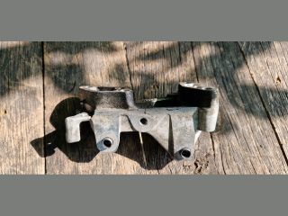 bontott PEUGEOT 308 Motor Tartó Bak (Fém)