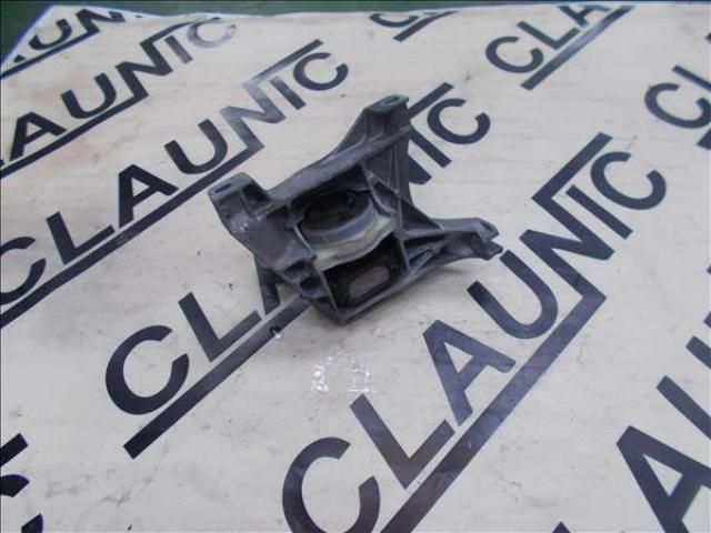 bontott PEUGEOT 308 Motor Tartó Bak (Fém)