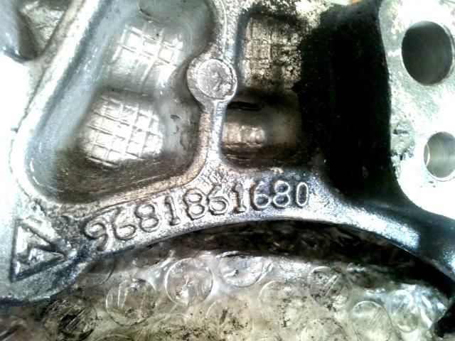 bontott PEUGEOT 308 Motor Tartó Bak (Fém)