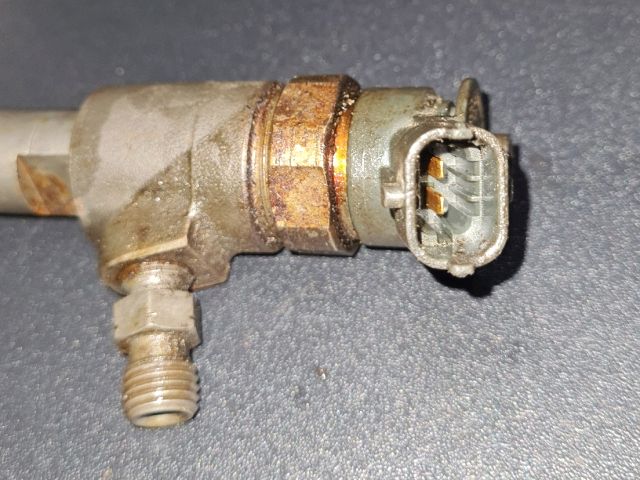 bontott PEUGEOT 308 Porlasztó (1 db)