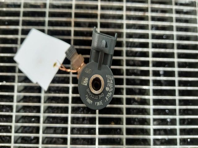 bontott PEUGEOT 308 Porlasztó (1 db)