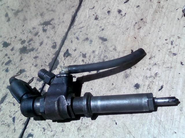 bontott PEUGEOT 308 Porlasztó (1 db)