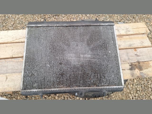 bontott PEUGEOT 308 Vízhűtő Radiátor (Klímás)