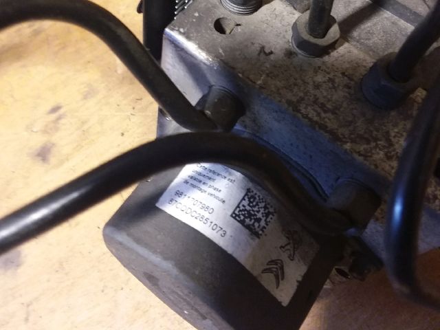 bontott PEUGEOT 308 ABS Kocka