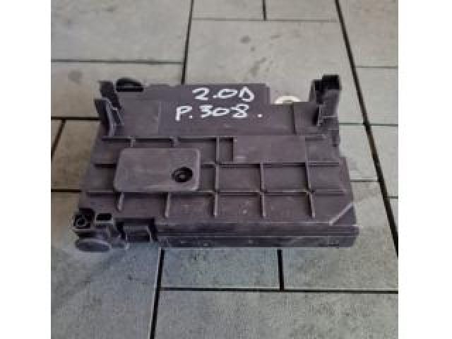bontott PEUGEOT 308 Biztosítéktábla Motortér