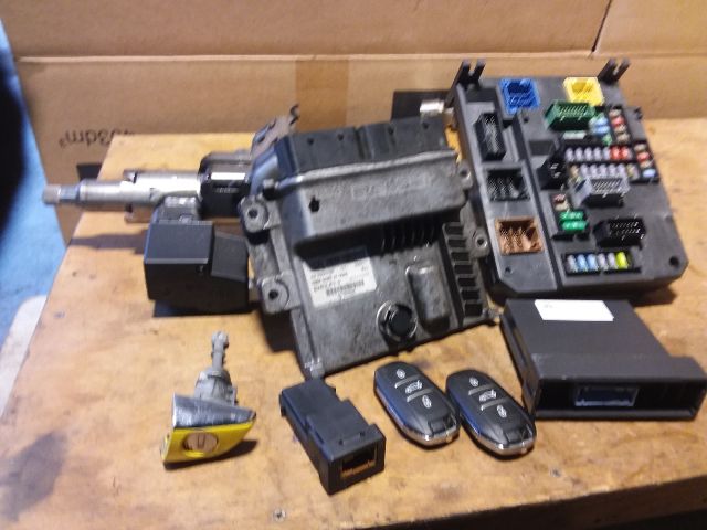 bontott PEUGEOT 308 Immobilizer Elektronika