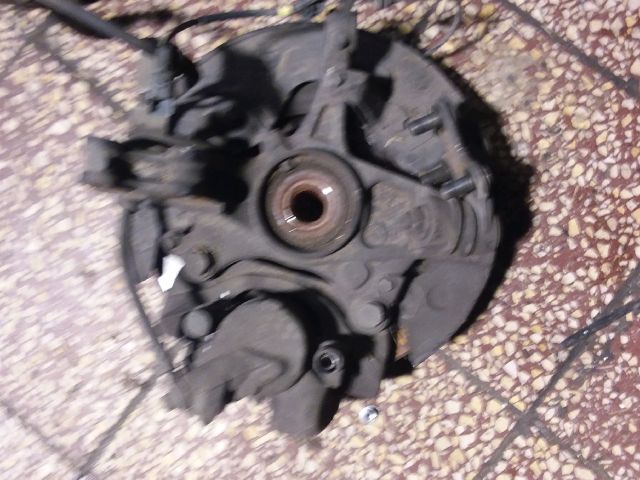 bontott PEUGEOT 308 Jobb első Csonkállvány Kerékaggyal