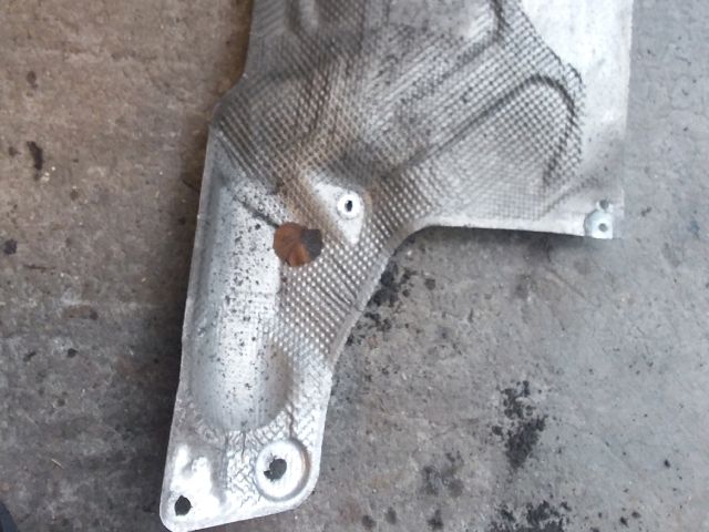 bontott PEUGEOT 308 Katalizátor Hővédő Lemez