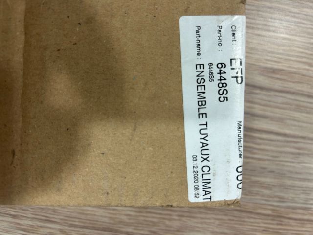 bontott PEUGEOT 308 Fűtőradiátor Vízcső Alsó