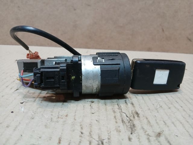 bontott PEUGEOT 308 Gyújtáskapcsoló