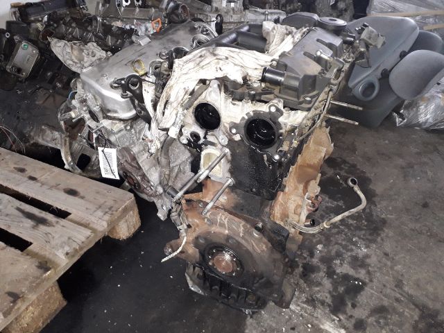 bontott PEUGEOT 308 Motor (Fűzött blokk hengerfejjel)