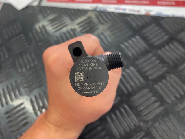 bontott PEUGEOT 308 Porlasztó (1 db)