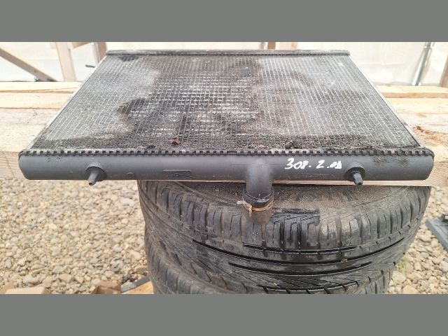 bontott PEUGEOT 308 Vízhűtő Radiátor (Klímás)