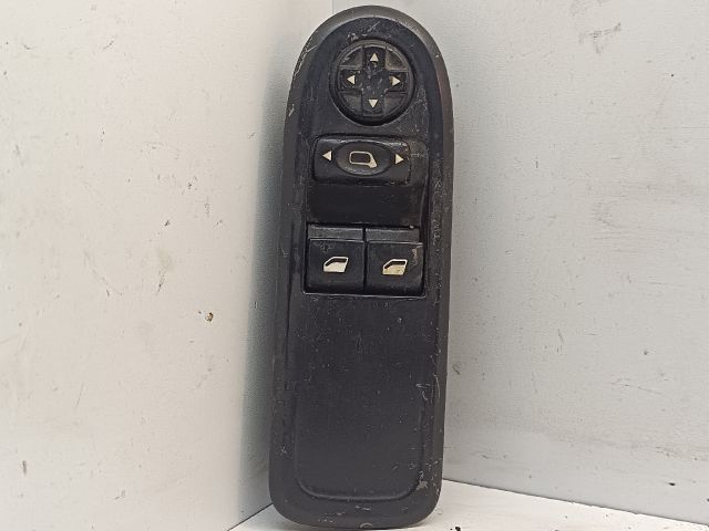 bontott PEUGEOT 308 Ablakemelő és Tükör Kapcsoló