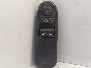 bontott PEUGEOT 308 Ablakemelő és Tükör Kapcsoló