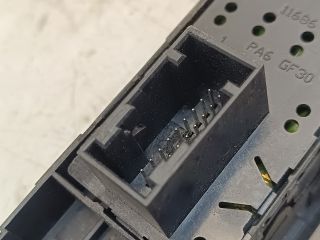 bontott PEUGEOT 308 Ablakemelő és Tükör Kapcsoló