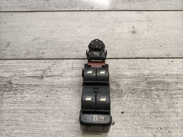 bontott PEUGEOT 308 Ablakemelő és Tükör Kapcsoló